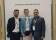 El doctor Juan Mendieta y su asistente Katy Novotochinova han participado en el Congreso Nacional de Medicina Estética que se celebrará en el Palacio de Ferias y Congresos de Málaga organizado por la Sociedad Española de Medicina Estética y por la Sociedad Española de Restauración capilar.